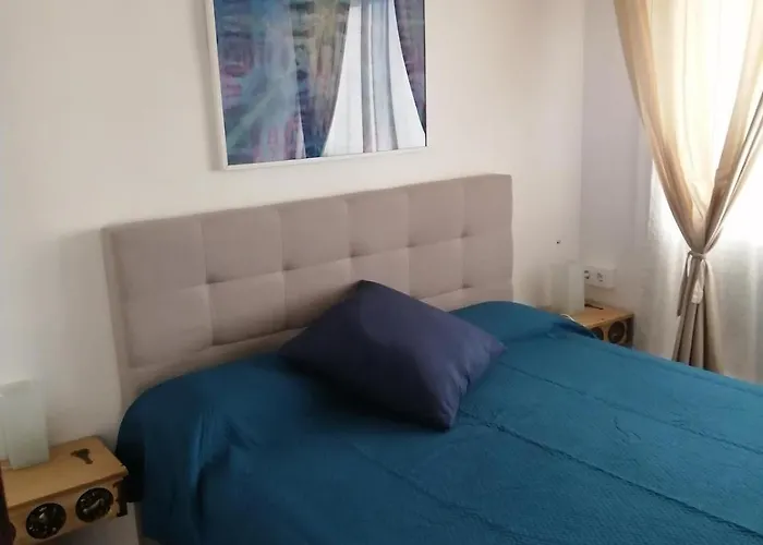 With Sea Views In Appartement